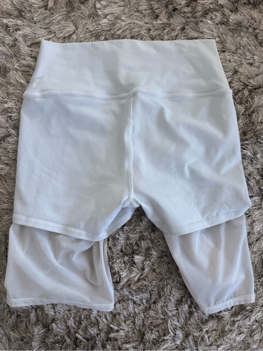 ALO Yoga High-Waist Lavish Mesh Shorts – White – Size Medium 🤍 - Picture 6 of 8